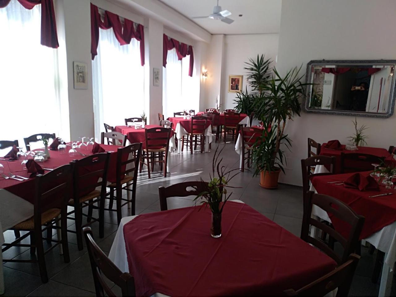 Hotel La Congiura Dei Baroni Teggiano Ngoại thất bức ảnh