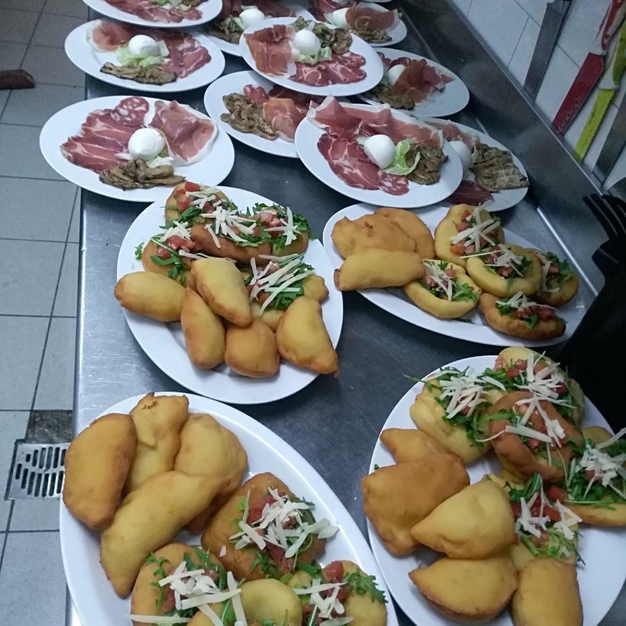 Hotel La Congiura Dei Baroni Teggiano Ngoại thất bức ảnh